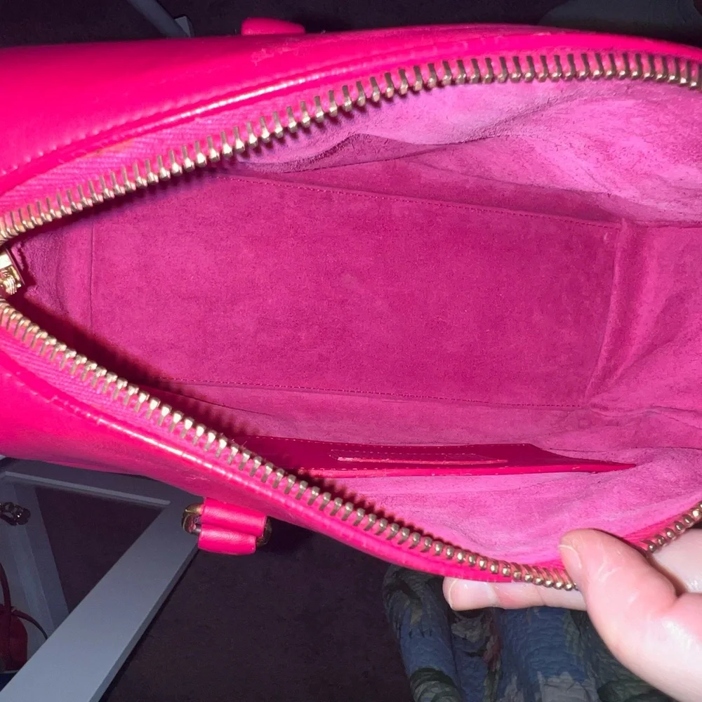 Saint Laurent Fuchsia bandoliere Bag w/removable crossbody strap - Picture 9 of 13